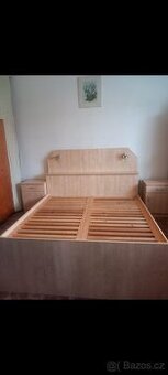 Postel vyrobená z masivu a lamina - 1