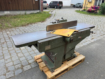 Srovnávací fréza/hoblovka AU400