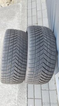 Zimní pneu 225/40/18