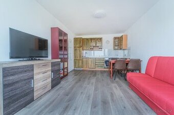 Pěkný byt 2+kk v Troji, Olštýnská ulice, OV, volný