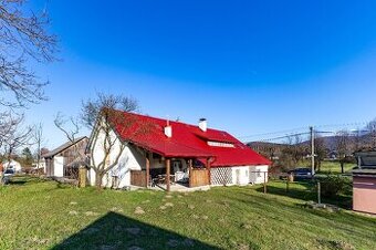PRODEJ RD S VELKÝM POZEMKEM PŘES 5000m2, Černá Voda