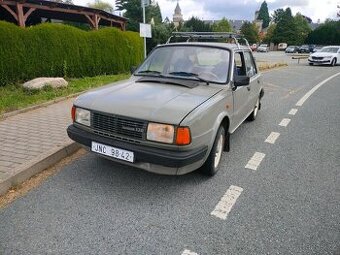 Škoda 120L