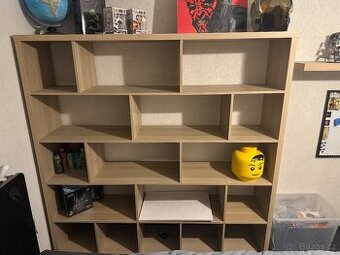 Ikea - knihovna