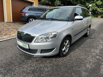 Fabia 2 kombi 1.2tsi klimatronik alu tempomat edice family
