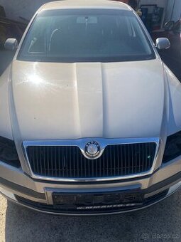 Škoda Octavia 2 kapota 9202
