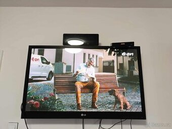 LG televize 55 palců + settop box + anténa + držák na zeď