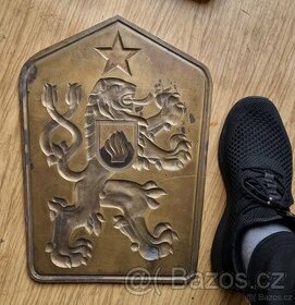 Znak, asi mosaz LEV kopyto na tisk lvů ČSSR raznice