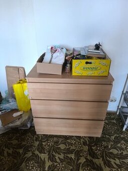 Příruční skříňka-komoda se třemi zásuvkami