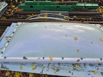 Stresni kopule s Alu ramem a motorem na otvirani