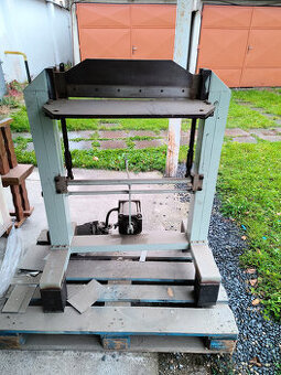 Pneumatické nůžky na plech