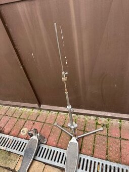 sada hardwaru pro bicí značky Sonor