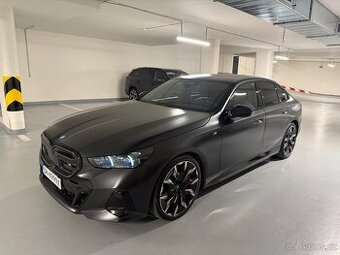 BMW i5 m60 xDrive Sedan B&W DPH