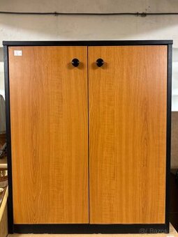 Skříňka – 650 Kč