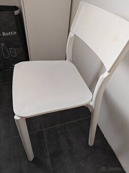 Prodám čtyři židle