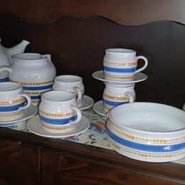 Retro kávová/čajová souprava z keramiky – 15 ks