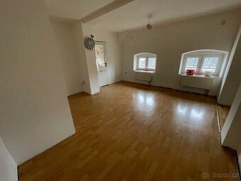 Pronájem bytu 2+1 Šternberk - 1