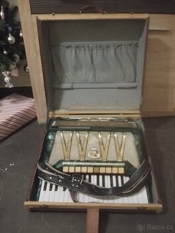 Harmonika akordeon delicia