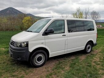 Volkswagen Caravelle 2.0 TDI  T5.1 velmi zachovalý