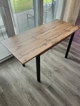 Rozkládací jídelní stůl - dub wotan