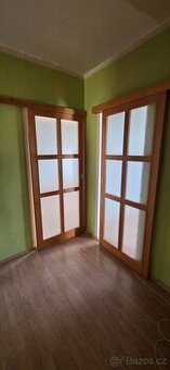 Dřevěné šoupaci dveře