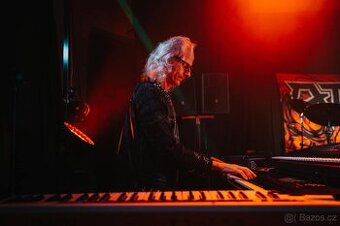 Hledám hráče na klávesové nástroje