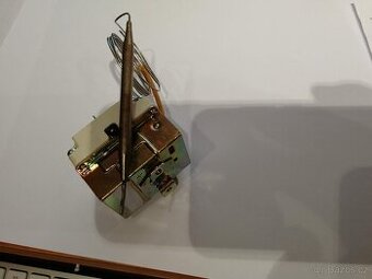 Pojistný termostat do akumulačních kamen - 250°C