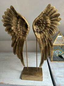Zlatá křídla andělů