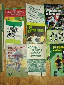 fotbalové knihy ,časopisy( tréninky)