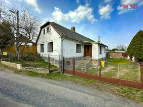 Prodej rodinného domu 2+1, 413 m², Jablonná - 1