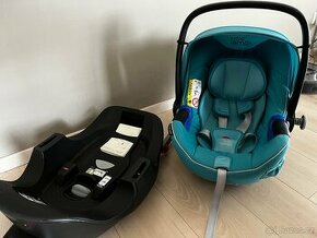 Britax Römer Baby-safe i-size + ISOFIX