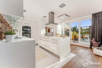 Luxusní 3+kk 139 m2 v nejvyšším patře včetně terasy 47 m2 a