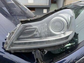 levé přední světlo Mercedes w204 s204 facelift xenon