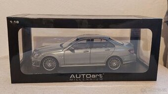 Mercedes-Benz C63 AMG 1:18 Autoart