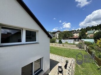 Pronájem bytu 2+1, 60 m2 , terasa, zahrada, parkování - Jabl