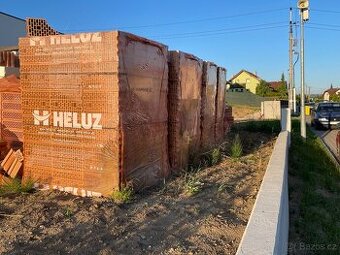 Heluz Uni 25 broušená