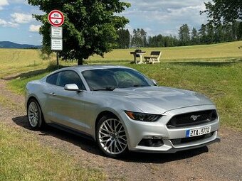 Ford Mustang 3.7 V6 manuál