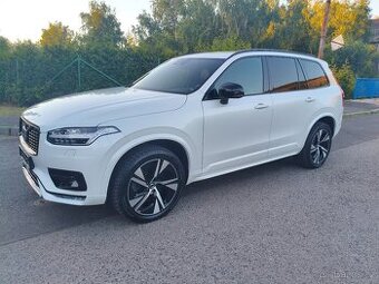 Volvo XC90 B5 R-Design AWD 173Kw r.v.2022 nové v ČR DPH