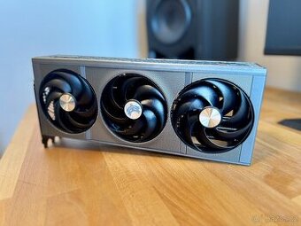 SAPPHIRE NITRO+ AMD Radeon RX 9070 XT GAMING OC 16G
