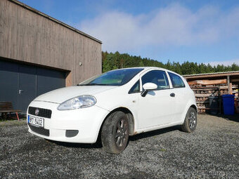 Fiat Grande Punto 1,2i na opravu či náhradní díly