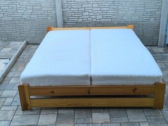 Prodám manželskou postel + Matrace 160cm x 200cm