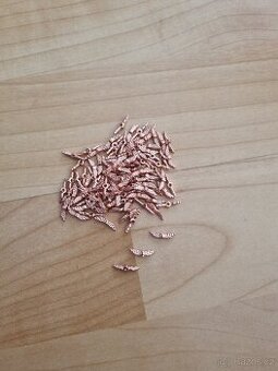 Kovové korálky - Rosegold křídla - 100 ks