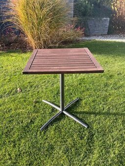 Prodám zahradní stolky