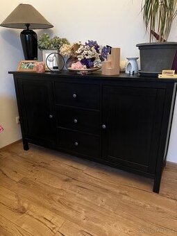 Komoda IKEA Hemnes