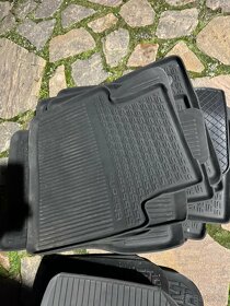 Gumové koberce Škoda Octavia IV