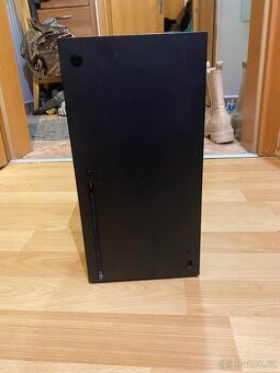 Xbox series X 7500kč