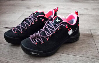 Dámské trekové boty SALEWA Wildfire leather GTX