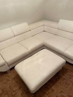 Rozkládací gauč + taburet