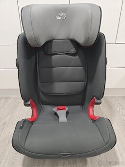 BRITAX RÖMER Advansafix IV R (9-36 kg)