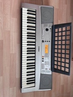 Klávesy YAMAHA PSR E313