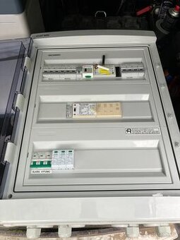 Fullback-up rozvaděč